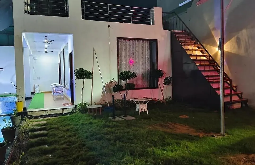 Acqua Manor Homestay Agra