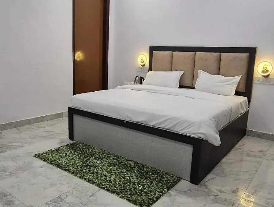 Acqua Manor Homestay Agra  Agra (Uttar Pradesh)